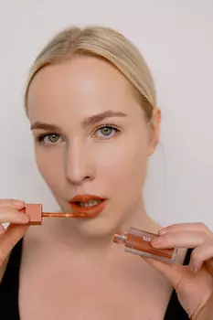 Стойкий тинт для губ MAD PEACH Smooth Fit Color Lip Tint [02 Fuzzy Coral] 3,8ml