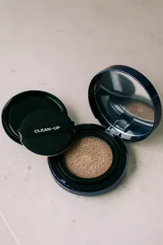 Тональный кушон со сменным блоком CU Clean Up Skinfit Cushion Pact SPF 50+/PA+++ #23 15g + 15g