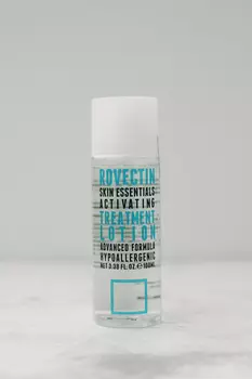 Тонер с семью видами гиалуроновой кислоты ROVECTIN Skin Essentials Treatment Lotion 100ml