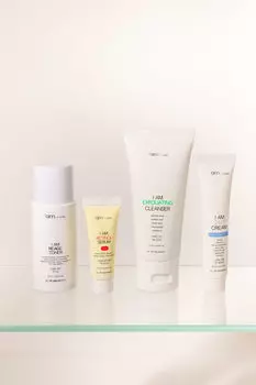 Тревел набор антиэйдж для жирной и комбинированной кожи 'AM CODE Travel Kit For Oily To Combination Skin 35+ 50ml/10ml/60ml/15ml