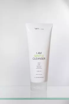 Универсальное очищающее средство для всех типов кожи 'AM CODE I am Gentle Cleanser 200ml
