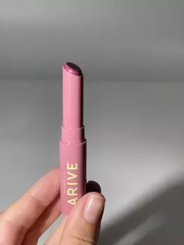 Увлажняющая помада Arive Makeup Balm Lipstick [04 Hot Topic] 2g