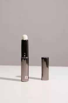Ворсовая кисть для нанесния помады BRAYE Fingertip Lip Brush