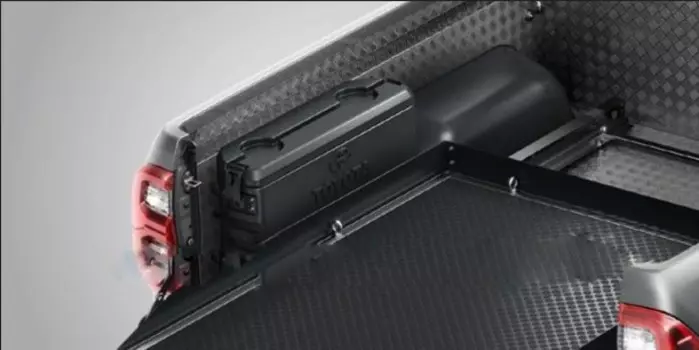 Боковой бокс в кузов Toyota Hilux VIII 2020-