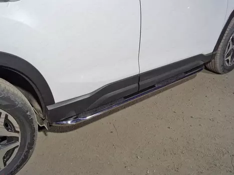 Боковые подножки, пороги овальные гнутые с накладкой 75х42 мм Компания ТСС SUBFOR18-25 Subaru Forester (SK) 2018-