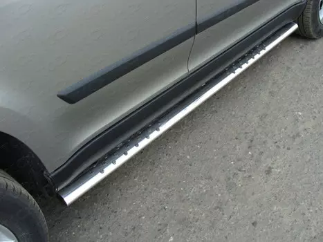 Боковые подножки, пороги овальные с проступью 75х42 мм Компания ТСС SKOYET14-04 Skoda Yeti 2014-