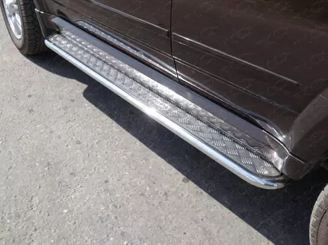 Боковые подножки, пороги с площадкой 42,4 мм Компания ТСС GRWALH514-09 Great Wall Hover H5 2010 - 2017