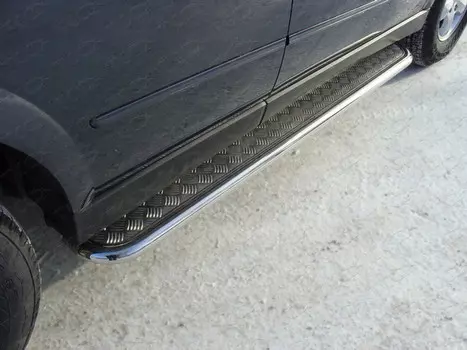 Боковые подножки, пороги с площадкой 42,4 мм Компания ТСС SSANKYR2-09 Ssangyong Kyron 2007 - 2015