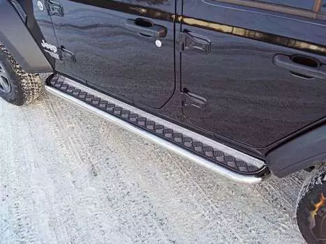 Боковые подножки, пороги с площадкой 60,3 мм (2.0T, JL) Компания ТСС JEEPWRAN5D(2.0Т)18-09 Jeep Wrangler (JL) 2018-