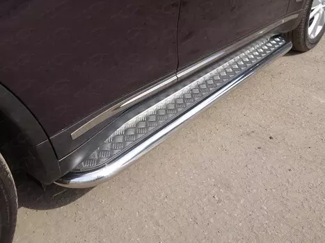 Боковые подножки, пороги с площадкой 60,3 мм Компания ТСС INFQX7015-05 Infiniti QX70 2013-