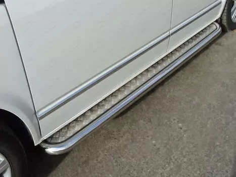 Боковые подножки, пороги с площадкой 60,3 мм Компания ТСС VWCARAV17-31 Volkswagen T6 Caravelle 2015-