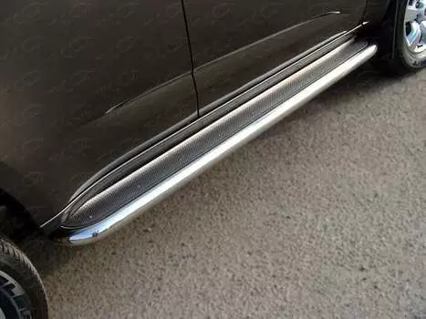 Боковые подножки, пороги с площадкой (нержавеющая сталь, диаметр 60,3 мм) Компания ТСС CHEVTRBL13-06 Chevrolet Trailblazer 2013-