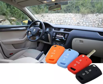 Чехол для ключа силиконовый (черный) для Skoda Octavia 2017 -