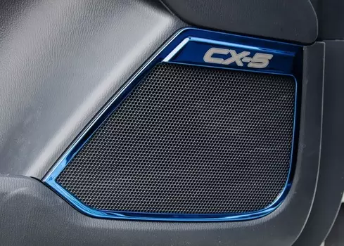 Декоративная накладка на окантовку динамиков для Mazda CX-5 2017 -