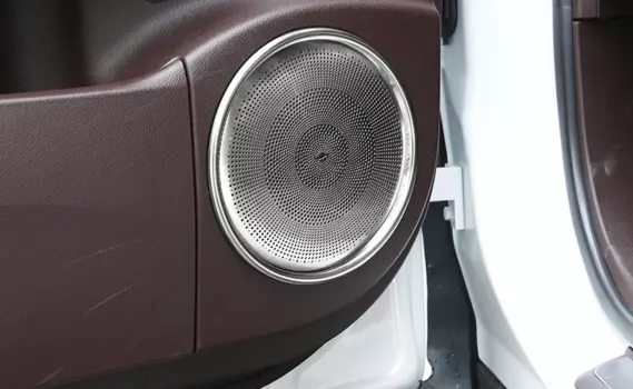 Декоративные накладки на колонки (динамики) для LEXUS RX (2015 - по н.в)