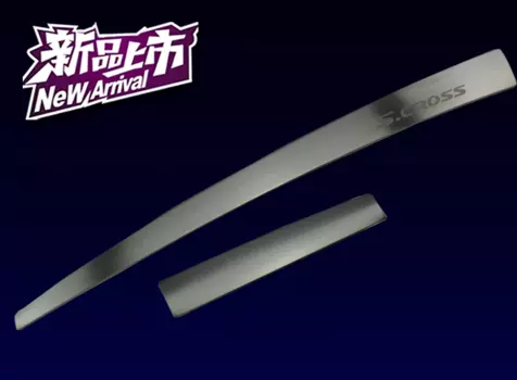 Декоративный молдинг на торпеду для SX4