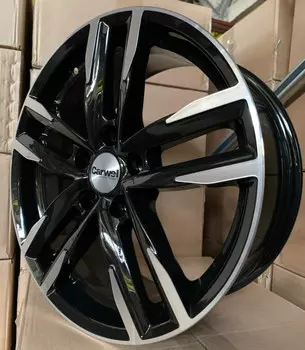 Диск колесный Carwel Лемно 213 7xR17 5x114.3 ET45 ЦО60.1 черный с полированной лицевой частью 98483