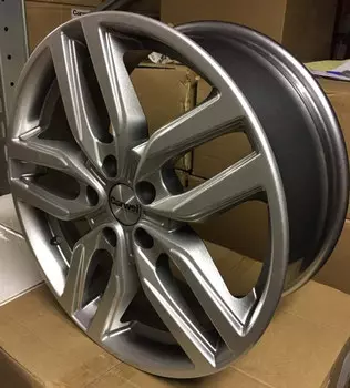 Диск колесный Carwel Нарбус 212 7.5xR18 5x114.3 ET45 ЦО67.1 серебристый металлик 101959