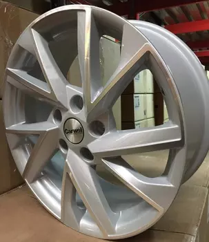Диск колесный Carwel Тоджа 1714 7xR17 5x112 ET49 ЦО57.1 серебристый с полированной лицевой частью 097824