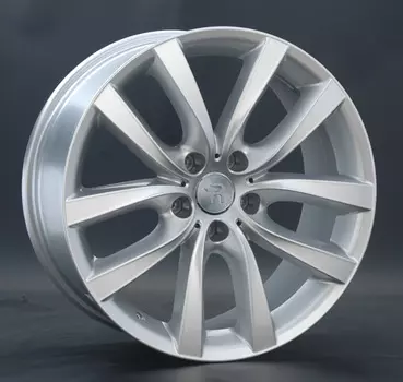 Диск колесный Replay B114 8xR18 5x120 ET34 ЦО72,6 серебристый 015548-030046001