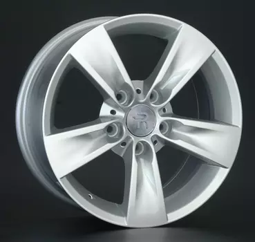 Диск колесный Replay B131 8xR17 5x120 ET30 ЦО72,6 серебристый 031915-010023005