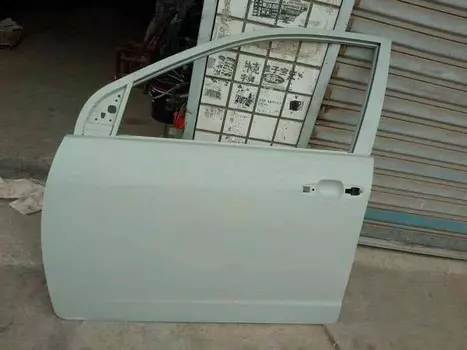 Дверь передняя левая/правая для Geely Emgrand 7 2017 -