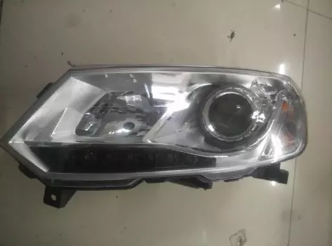 Фара передняя (галоген) для Zotye T600 2013 - 2018
