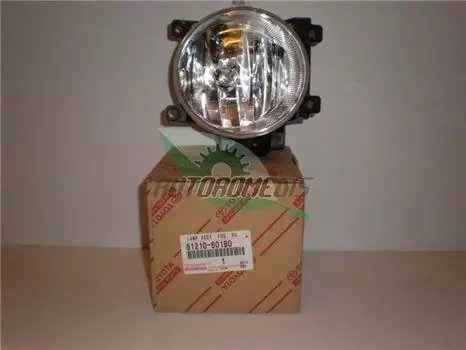 Фара противотуманная правая TOYOTA 8121060180 для Toyota RAV4 (2013 - 2015)