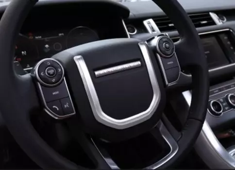 Хромированная накладка на руль для Range Rover 2014 -