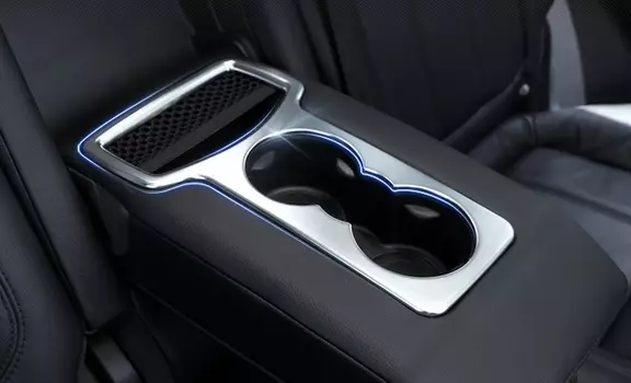 Хромированная накладка на задний подлокотник для Range Rover 2014 -