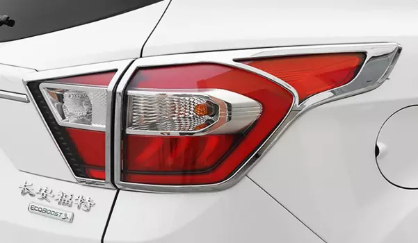 Хромированные накладки на задние фонари для Ford Kuga 2017 -