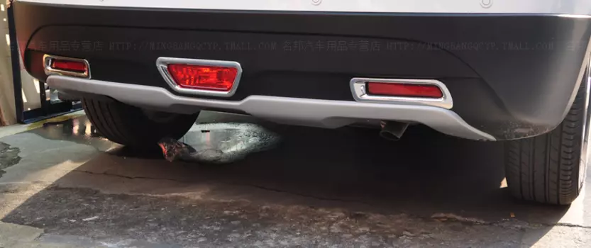 Хромированные накладки на задние катафоты SX4