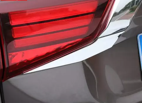 Хромированные накладки под задние фонари