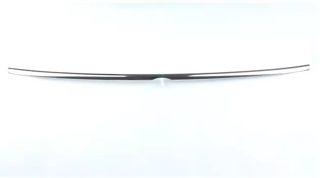 Хромированный верхний молдинг на решетку радиатора для Volkswagen Tiguan 2017-