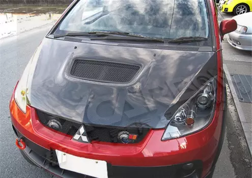 Капот карбоновый с воздухозаборником для Mitsubishi Colt