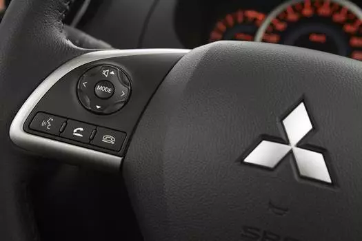 Кнопки аудио на руль + Bluetooth MITSUBISHI 8616A027