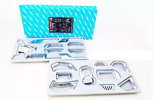 Комплект накладок (хром) для Hyundai Santa Fe 2015 -