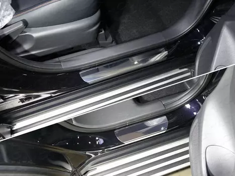 Комплект накладок на дверные пороги (лист зеркальный) ТСС MITECLCR18-01 для Mitsubishi Eclipse Cross 2018 -