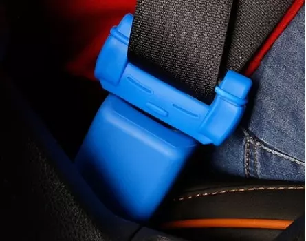 Комплект накладок на ремень безопасности (синие) Toyota RAV4 2019-