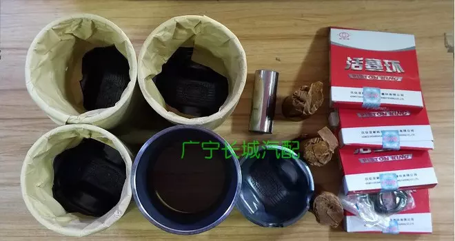 Комплект поршней и пистонов 1000000-E06-A1 для Haval H6