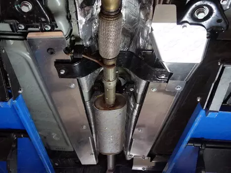 Комплект защит (алюминий) 4мм (картер и кпп, магистралей кондиционера) Компания ТСС ZKTCC00227K Ford Explorer 2016 - 2018