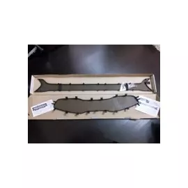 Комплект защитных сеток радиатора KIA R8380A2500 для KIA Ceed (2012 - 2015)