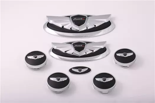 Комплект значков (надпись "Santa Fe") для Hyundai Santa Fe 2015 -