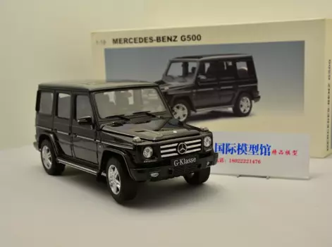 Модель Mercedes-Benz G500 2012 в масштабе 1:18