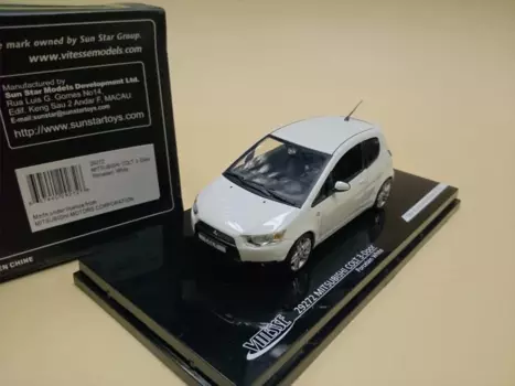 Модель Mitsubishi Colt в масштабе 1:43