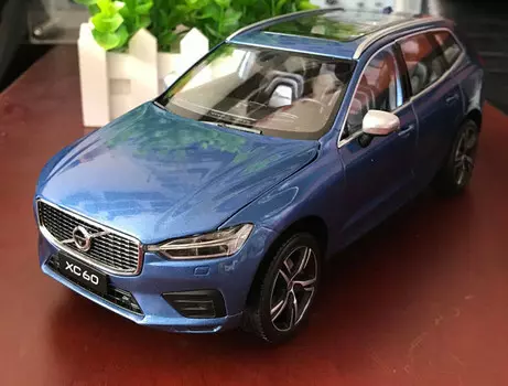 Модель Volvo XC60 в масштабе 1:18