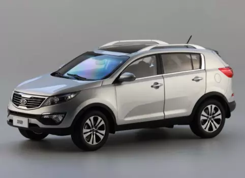 Модель в масштабе 1:18 Kia Sportage III