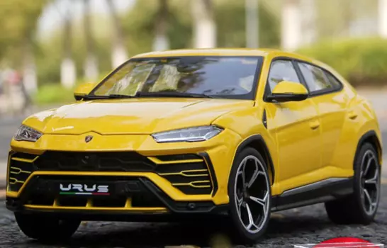 Модель в масштабе 1:18 Lamborghini Urus ( 2018, 2019, 2020 )
