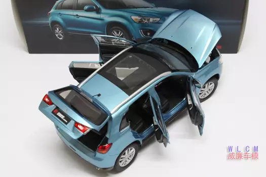 Модель в масштабе 1:18 Mitsubishi ASX 2012 Kawasemi