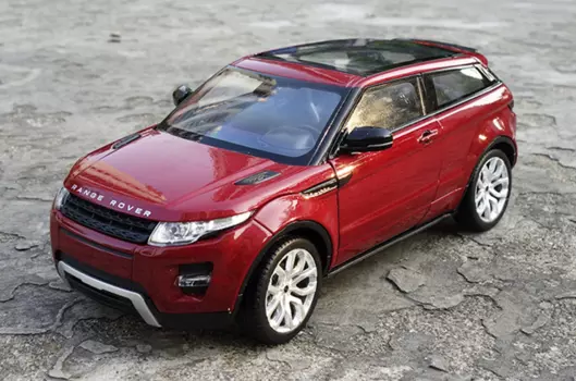 Модель в масштабе 1:24 Land Rover Range Rover Evoque 2015 -
